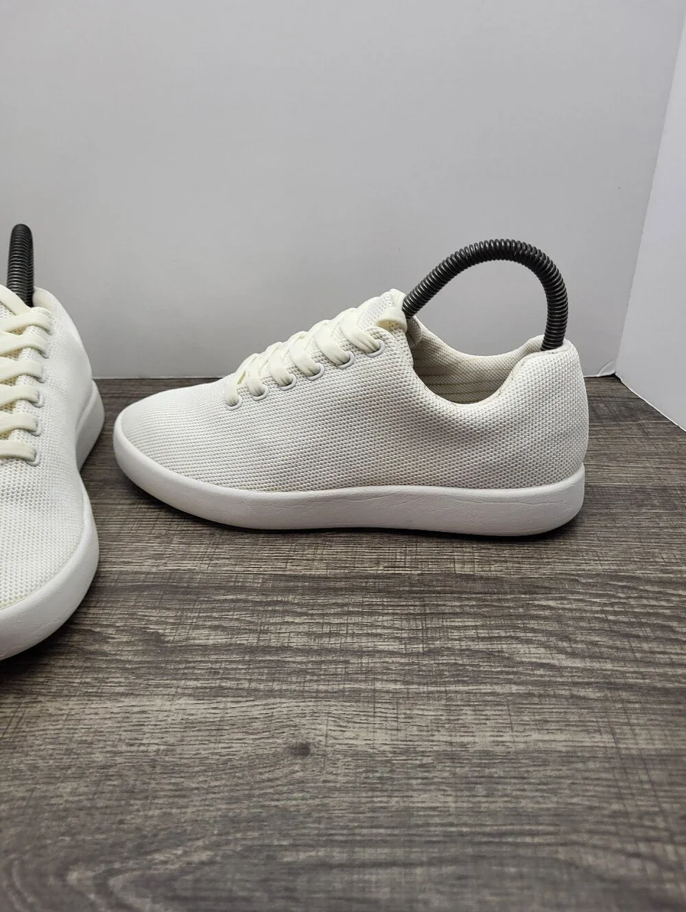 Atoms Shoes White Athletic Running Sneaker Low Top Classic Women 6.5
